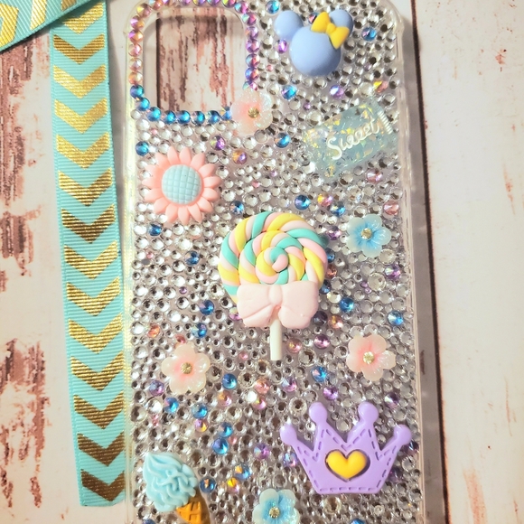 Iphone 11 max pro custom case - Picture 3 of 5